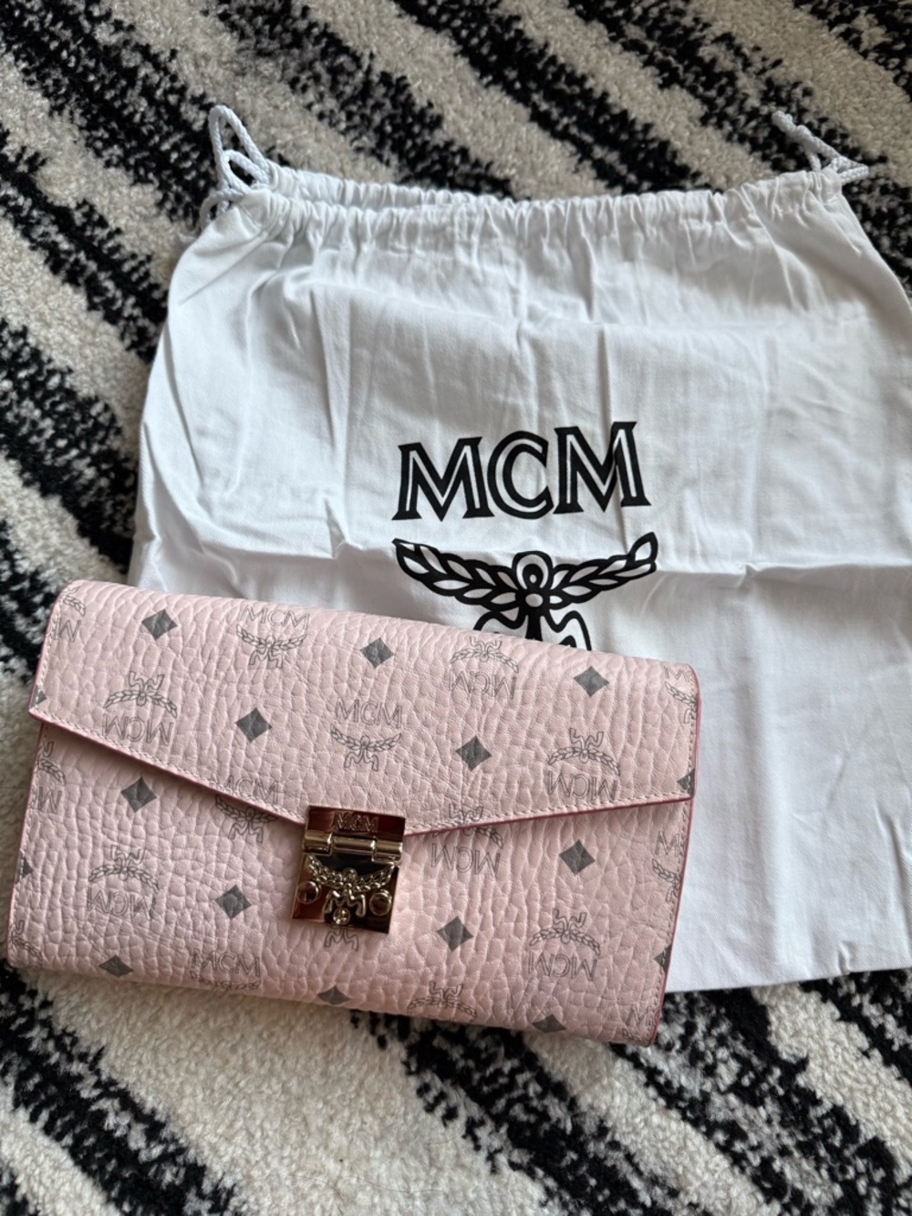 MCM Light Pink Logo Envelope Wallet with Gold Lock - Picture 5 of 7